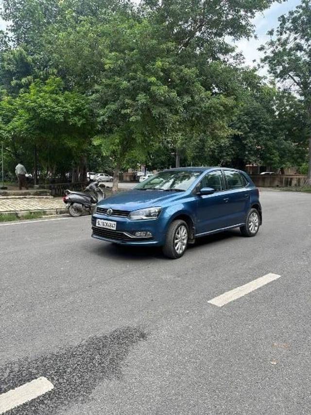 https://images10.gaadi.com/usedcar_image/4229111/original/processed_ef8f12ad5c99c435cb7c09c56b034e20.jpg?imwidth=6401