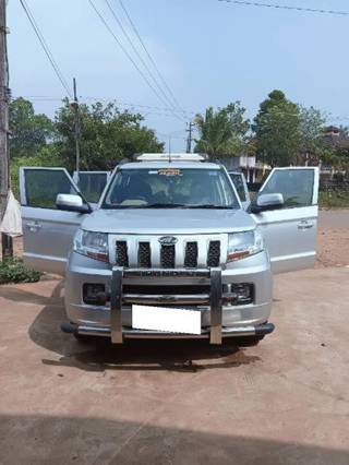 Mahindra TUV 300 2015-2019 Mahindra TUV 300 T6