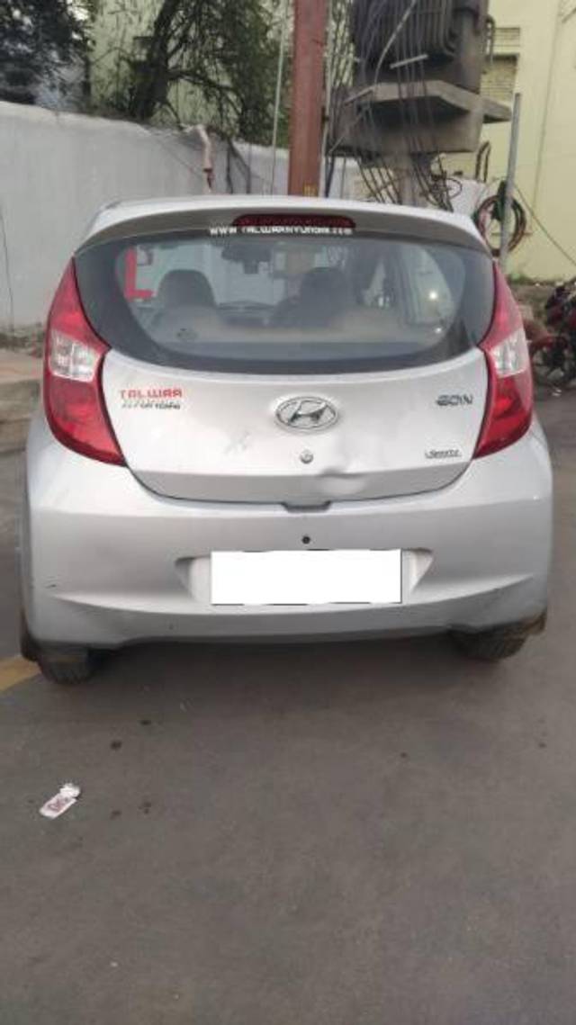 https://images10.gaadi.com/usedcar_image/4229167/original/processed_b8b65056-4e09-4d1e-8896-36cb321cde5c.jpg?imwidth=6402