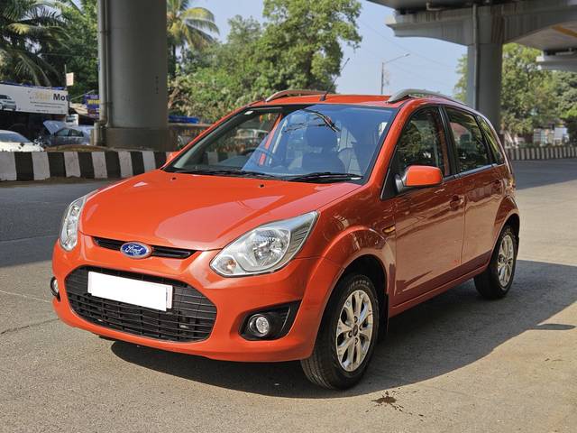 https://images10.gaadi.com/usedcar_image/4229292/original/processed_30ee6106cfab492775e1c6f21ce677da.jpg?imwidth=6402