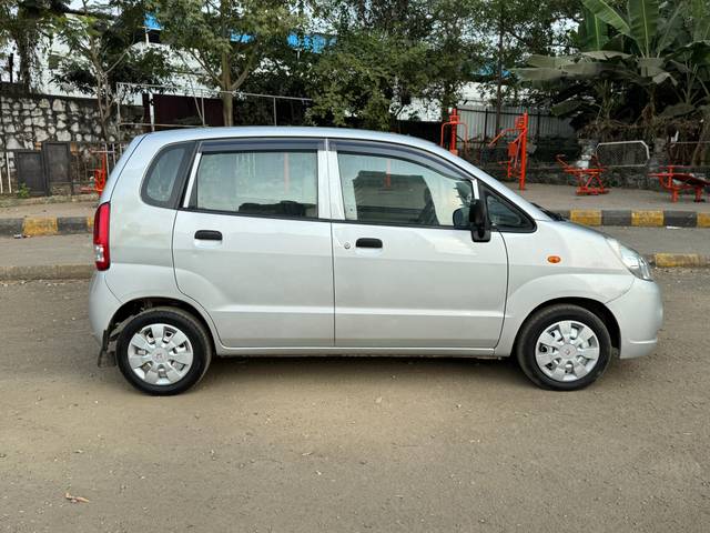 https://images10.gaadi.com/usedcar_image/4229315/original/6afd3c2ea3b56a32d3a1fb8a6d11ba66.jpg?imwidth=6401