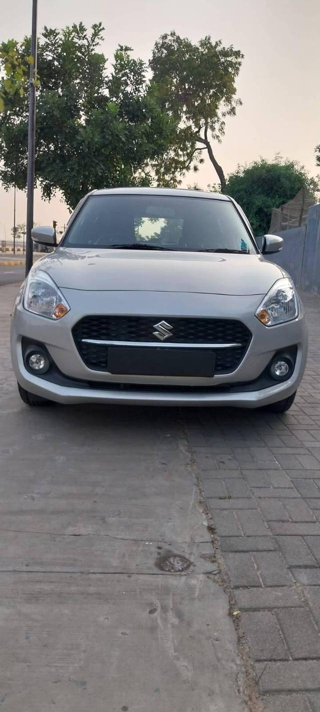 https://images10.gaadi.com/usedcar_image/4229385/original/processed_d040075acb486701b9098852a0b9a131.jpg?imwidth=6402