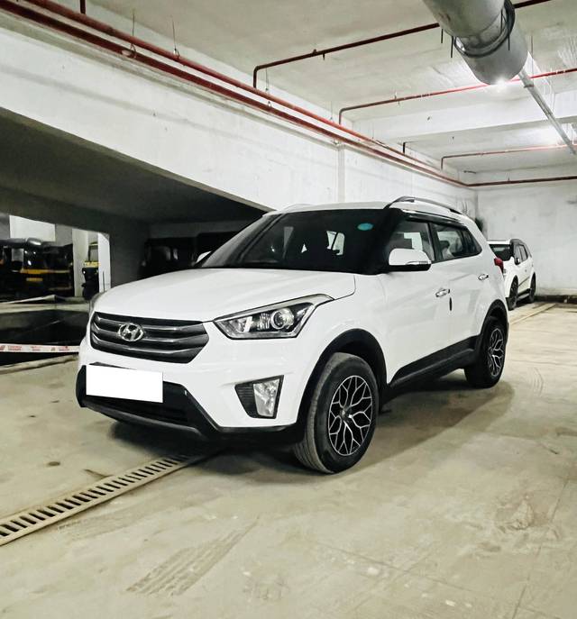 https://images10.gaadi.com/usedcar_image/4229486/original/processed_a12448295180daeb277f67525d84e072.jpg?imwidth=6402