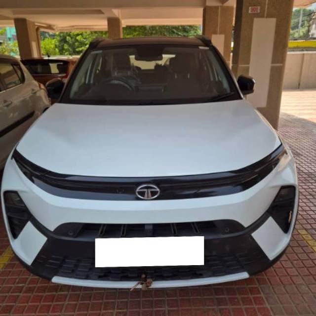 https://images10.gaadi.com/usedcar_image/4229522/original/processed_eaab46a6-9824-46e0-b47a-e018fe16cb6e.jpg?imwidth=6400