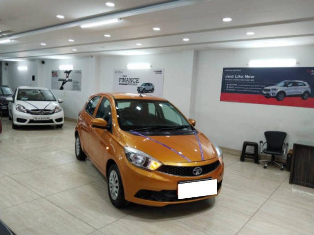 https://images10.gaadi.com/usedcar_image/4229551/original/processed_570873e5031e6a39c8a42fa18548ec3d.png?imwidth=6400