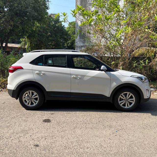 https://images10.gaadi.com/usedcar_image/4229558/original/processed_21461354e93204597b26c8dc7651967e.jpg?imwidth=6401