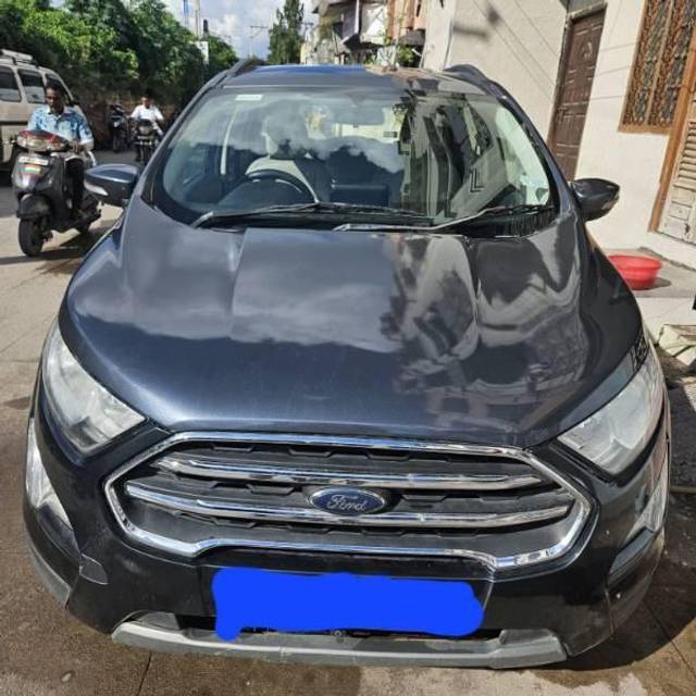 https://images10.gaadi.com/usedcar_image/4229593/original/processed_b7c34bee-09de-48d9-b369-a6fcb2e709ee.jpg?imwidth=6402