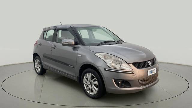 https://images10.gaadi.com/usedcar_image/4229619/original/1c75fb03ef3adddbc5e82bbab748c1d7.jpg?imwidth=6400