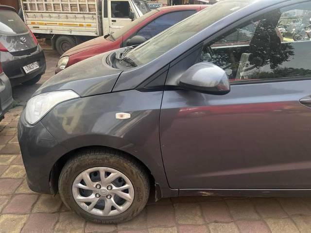 https://images10.gaadi.com/usedcar_image/4229722/original/processed_06830c87-8c99-4121-ab87-17198b66421c.jpg?imwidth=6402