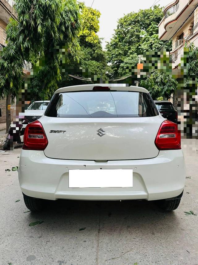 https://images10.gaadi.com/usedcar_image/4229796/original/processed_63477277241ec9c629718605602d74e2.jpg?imwidth=6402