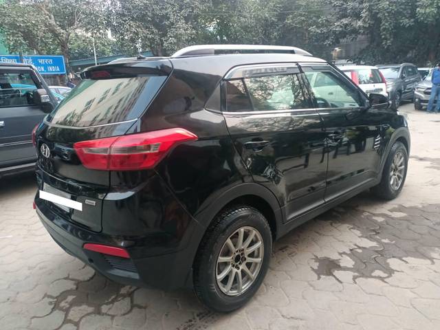 https://images10.gaadi.com/usedcar_image/4229844/original/processed_996a045abcf9942fc2cc99ef59554d1c.jpg?imwidth=6402