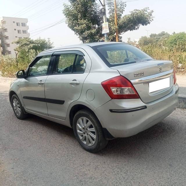 https://images10.gaadi.com/usedcar_image/4230035/original/processed_c4cf58be30972c1f64d1f61131cc28a5.jpg?imwidth=6402