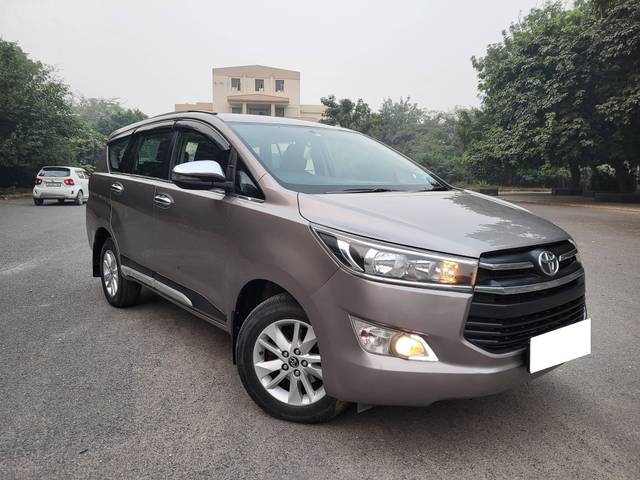 https://images10.gaadi.com/usedcar_image/4230047/original/processed_4d7bea2aa0c82fd82107f17b584a36b5.jpg?imwidth=6400