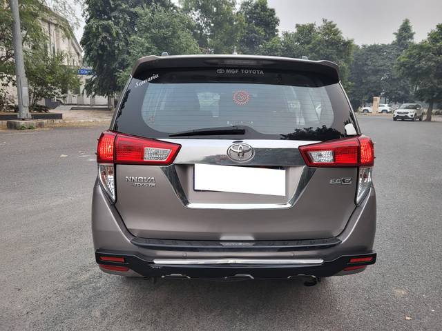 https://images10.gaadi.com/usedcar_image/4230047/original/processed_f8705e2b943118f08704073a19306b46.jpg?imwidth=6402