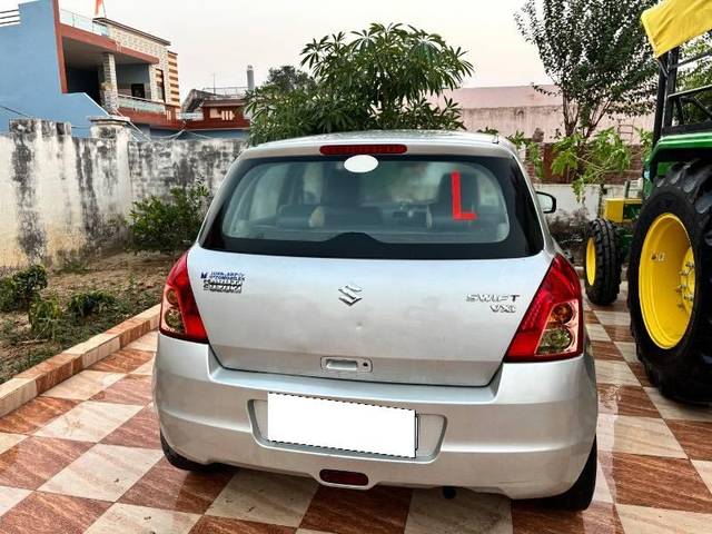 https://images10.gaadi.com/usedcar_image/4230120/original/processed_19ad3658-82c6-41fb-aac6-0097214f6efb.jpeg?imwidth=6401