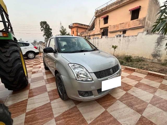 https://images10.gaadi.com/usedcar_image/4230120/original/processed_de120f53-a0fd-4a1a-82a7-cf64c5f38596.jpeg?imwidth=6400