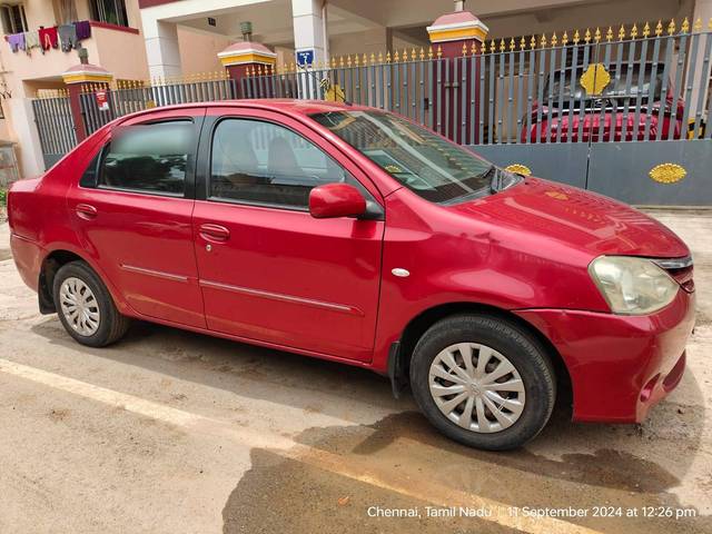 https://images10.gaadi.com/usedcar_image/4230385/original/processed_6fedef23ead93a079dcf4c4ea2ec6121.jpg?imwidth=6401