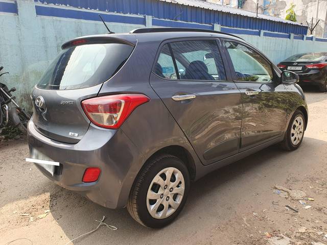 https://images10.gaadi.com/usedcar_image/4230397/original/processed_8a984b68e51dffc830ea4cec32cb51e0.jpg?imwidth=6401