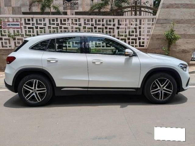 https://images10.gaadi.com/usedcar_image/4230427/original/processed_39cb865f83027c259eef18ef864ee418.jpg?imwidth=6401