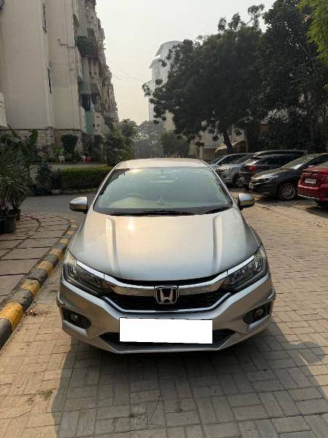 https://images10.gaadi.com/usedcar_image/4230451/original/6a107b498a809e8514b5a8573f86caf4.jpeg?imwidth=6400