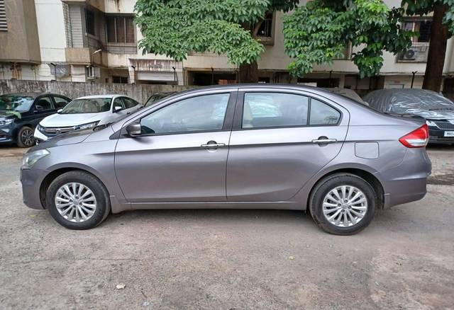 https://images10.gaadi.com/usedcar_image/4230527/original/processed_7244d28f403beb24caa4db911f391b92.jpeg?imwidth=6402