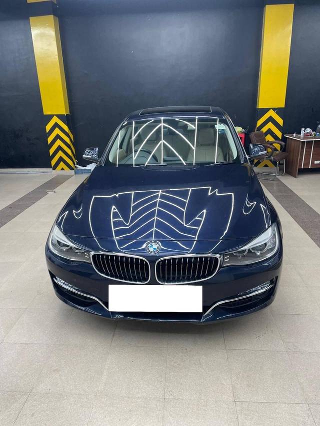 https://images10.gaadi.com/usedcar_image/4230537/original/processed_d1f2939efa19eb9ef04ae6673158d97a.jpg?imwidth=6400