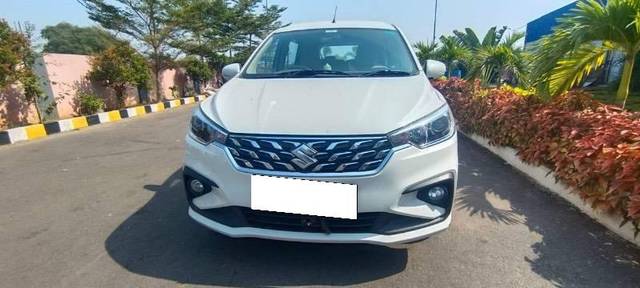 https://images10.gaadi.com/usedcar_image/4230538/original/processed_42e1a103-000a-41ff-ad7a-9011c8a1bf38.jpeg?imwidth=6402