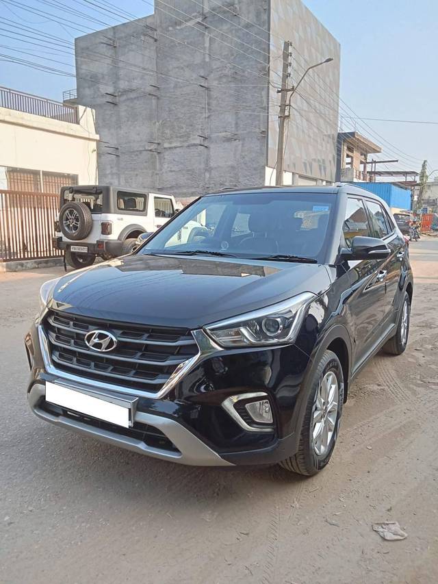 https://images10.gaadi.com/usedcar_image/4230556/original/processed_7474f511664d01c99a934459eb8fc3b9.jpg?imwidth=6402