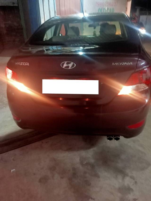 https://images10.gaadi.com/usedcar_image/4230572/original/processed_dca0215492f9cfa2d0fba6c350b4138d.jpg?imwidth=6400