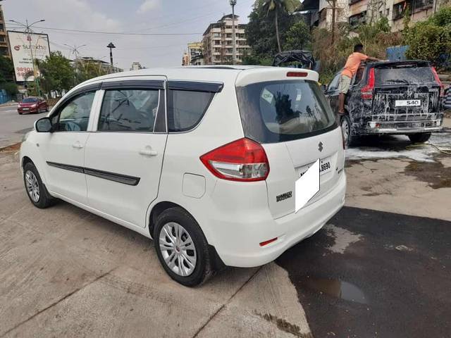 https://images10.gaadi.com/usedcar_image/4230599/original/processed_aab787307ceaf0dad8193209a4c3e09e.jpg?imwidth=6401