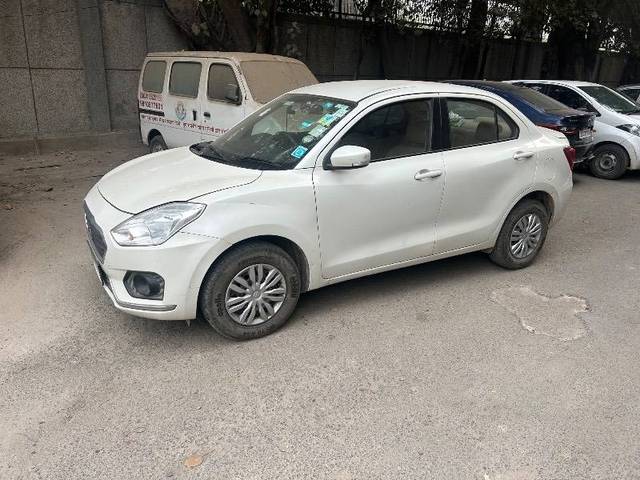 https://images10.gaadi.com/usedcar_image/4230656/original/ab2c097ff28d3114ef1bd2d794ad1eed.jpeg?imwidth=6402