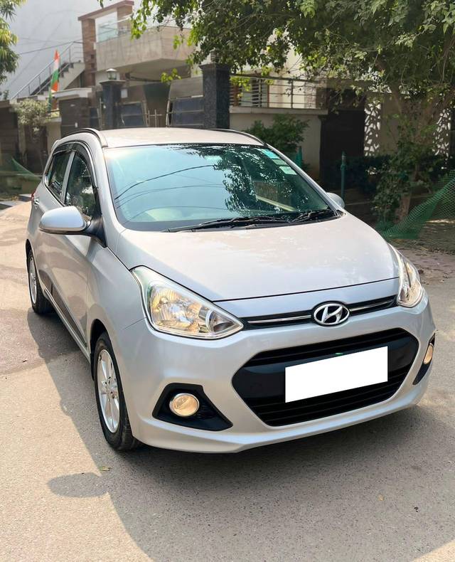 https://images10.gaadi.com/usedcar_image/4230738/original/processed_8867ca971ec473326a0a23e0c6bf45df.jpg?imwidth=6400