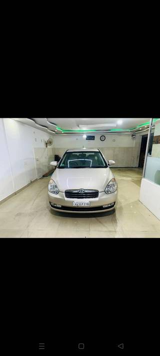 Hyundai Verna 2010-2011 Hyundai Verna Transform VTVT