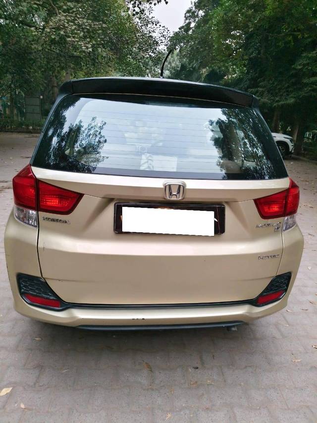 https://images10.gaadi.com/usedcar_image/4230796/original/processed_ddd64dae95bfd781c7a7fe087290dab2.jpg?imwidth=6401