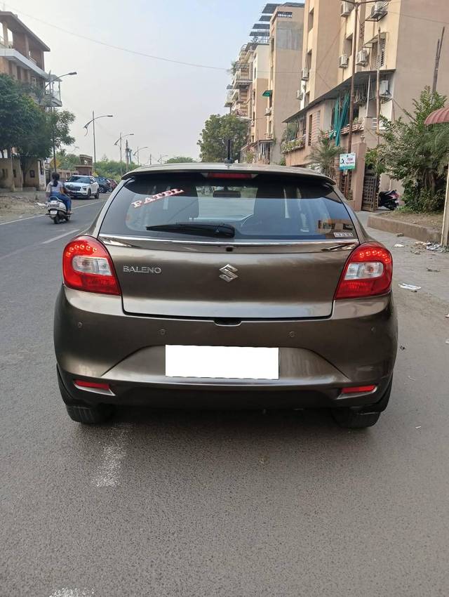 https://images10.gaadi.com/usedcar_image/4230810/original/processed_e3f5b1502d620c59ff75803ccf3b8120.jpg?imwidth=6401