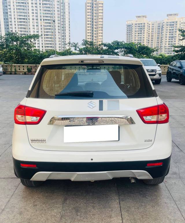 https://images10.gaadi.com/usedcar_image/4230831/original/processed_31e7e860e64cf9530e2097063fe1da60.jpg?imwidth=6402