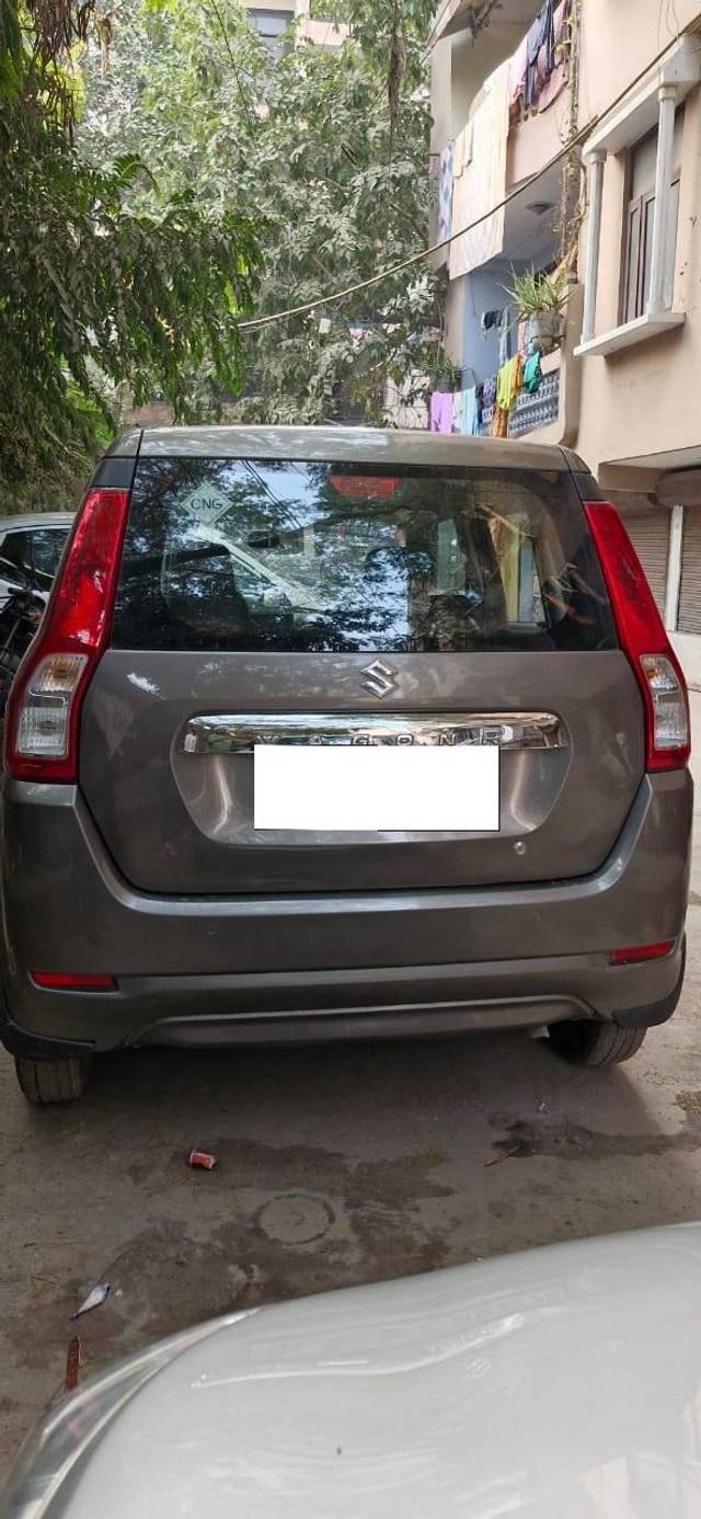 https://images10.gaadi.com/usedcar_image/4230861/original/processed_70ee8966c3eb0e974e8c7cc97682f697.jpg?imwidth=6401