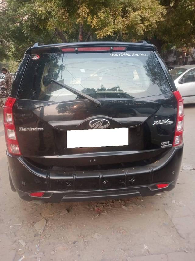 https://images10.gaadi.com/usedcar_image/4230862/original/processed_3b5885b7eac92413add3839fb2f97bc5.jpg?imwidth=6401