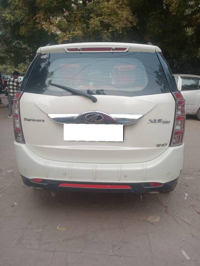 https://images10.gaadi.com/usedcar_image/4230880/original/processed_750f4699d8e6fb673794c93404c97671.jpg?imwidth=6401