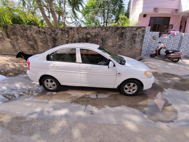 https://images10.gaadi.com/usedcar_image/4230953/original/39a33b993d8ed86ac104d007f80c675f.jpg?imwidth=6401