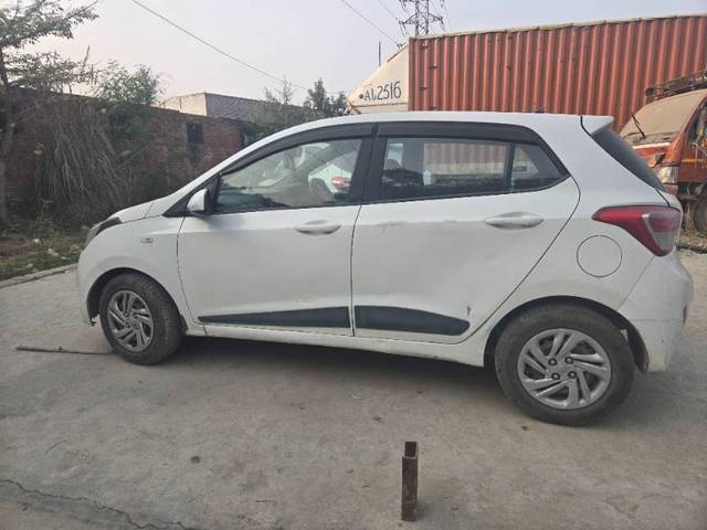 https://images10.gaadi.com/usedcar_image/4230957/original/9f1c225ab66695d89499a2bb6ca0e348.jpg?imwidth=6402