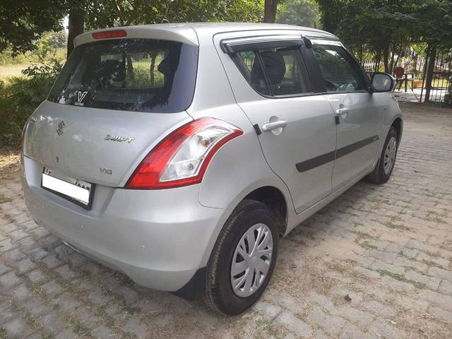 https://images10.gaadi.com/usedcar_image/4230987/original/processed_bb6df686751defaef9459e129180ae9d.jpg?imwidth=6402