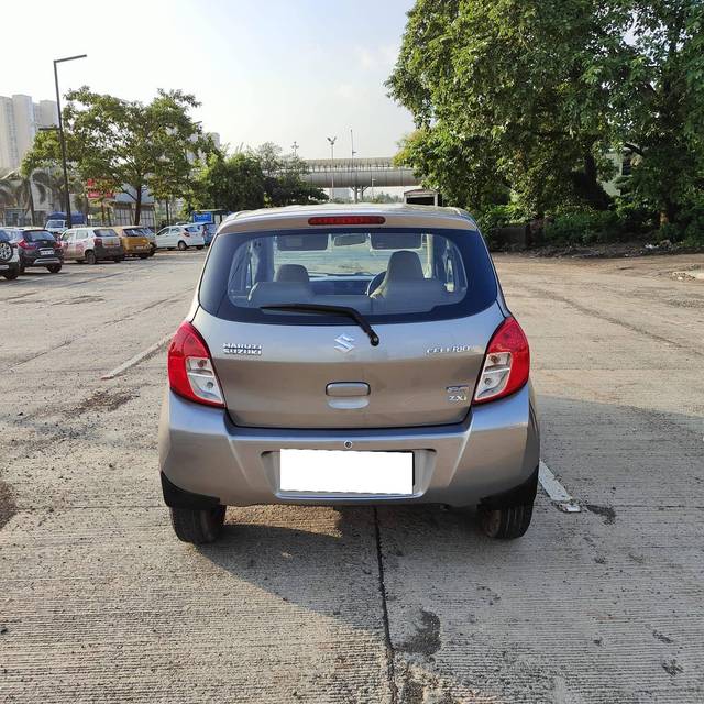 https://images10.gaadi.com/usedcar_image/4230998/original/processed_6a02b5d20363e9a73dfc22517df1a09c.jpg?imwidth=6402