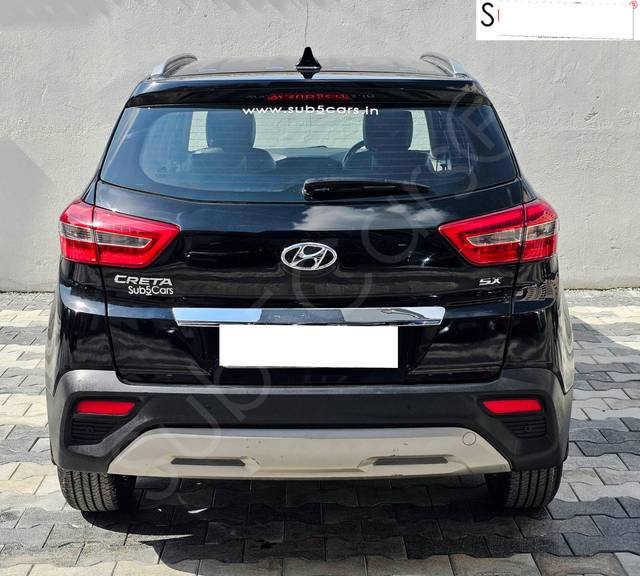 https://images10.gaadi.com/usedcar_image/4231079/original/processed_77156eefcd581e123bd6eade0fef205a.jpg?imwidth=6401