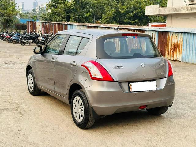 https://images10.gaadi.com/usedcar_image/4231127/original/processed_294c2e97170f1d4af4ba742e7ddda09b.jpg?imwidth=6402