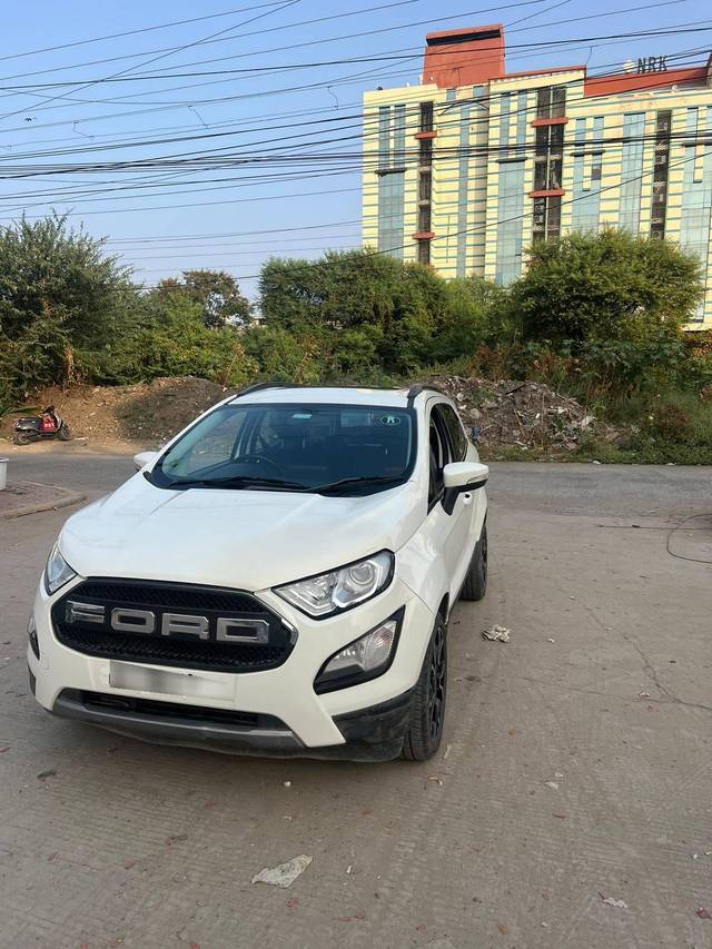 https://images10.gaadi.com/usedcar_image/4231149/original/processed_b01ea9b55548d8e3a30527b85b085e75.jpg?imwidth=6400