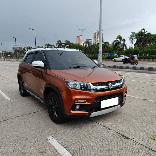 https://images10.gaadi.com/usedcar_image/4231219/original/processed_b6bf0c8f7a59e12f4e3b5d8a38f76039.jpg?imwidth=6400