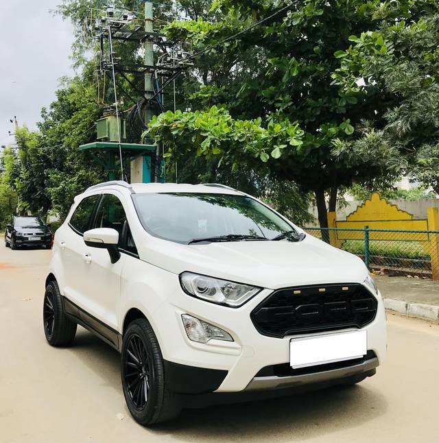 https://images10.gaadi.com/usedcar_image/4231239/original/processed_bbdfe4bd04e508980e53f5696b7bdc62.jpg?imwidth=6400