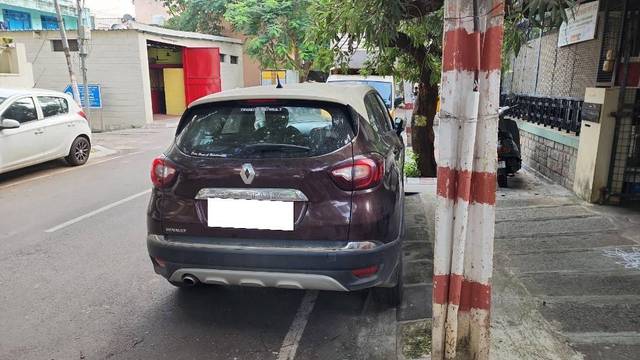 https://images10.gaadi.com/usedcar_image/4231248/original/a3ce2edc272810caae093fea377dcc35.jpg?imwidth=6401