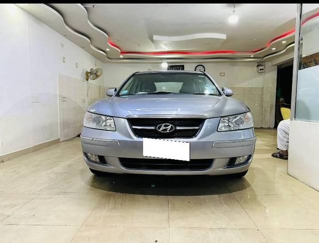 https://images10.gaadi.com/usedcar_image/4231350/original/processed_6f3856e2e3b3b852b7ed60632735a003.jpg?imwidth=6400